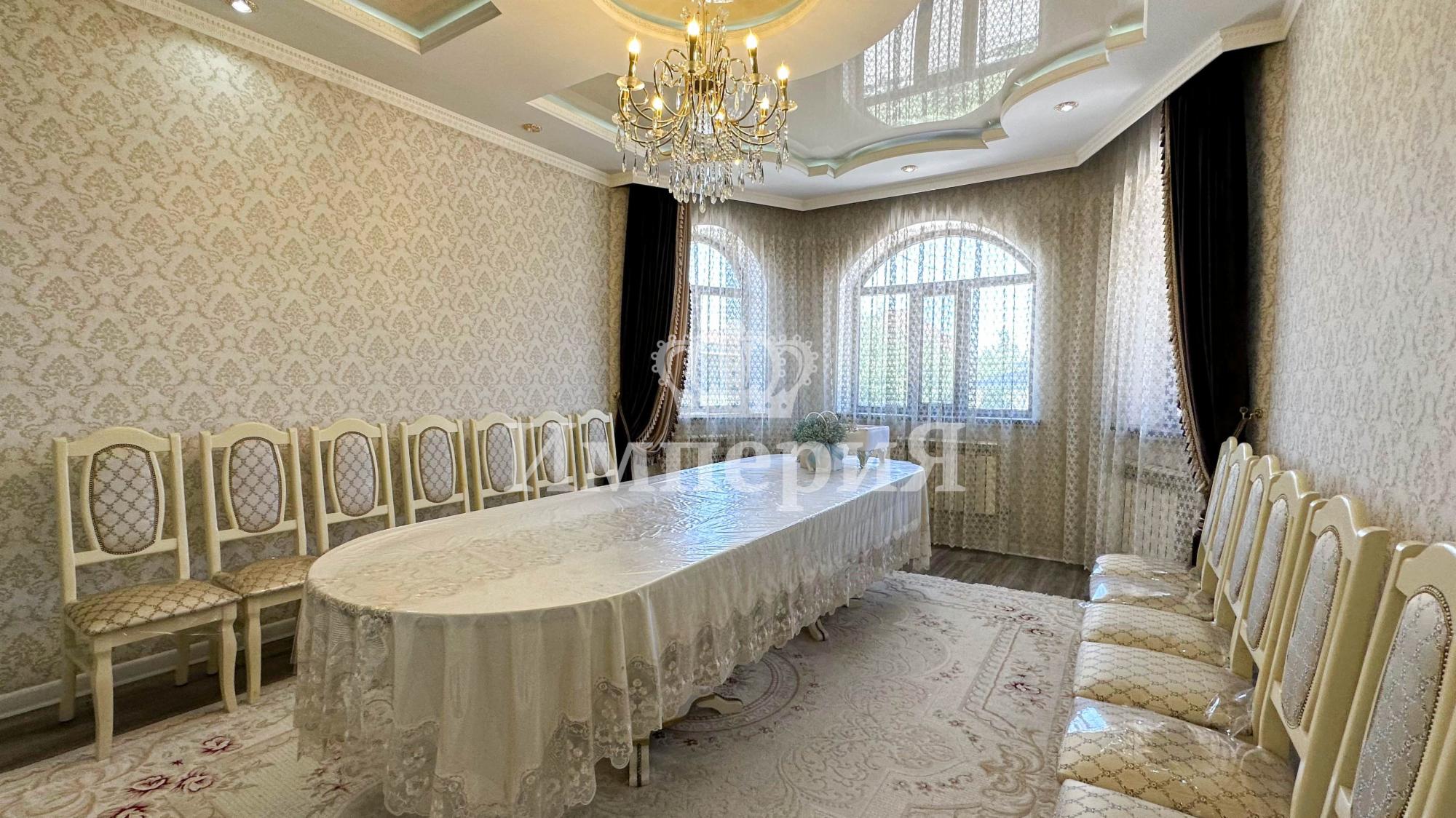 6-комнантный квартира, 160.0 м²,Есенберлина за 65 000 000