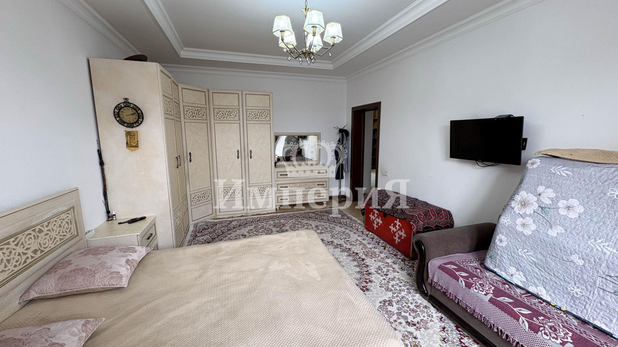 4-комнантный квартира, 160.0 м²,Жамбыла за 80 000 000