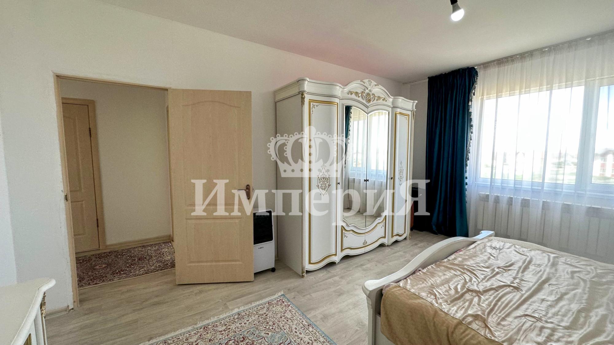 4-комнантный квартира, 145.0 м²,Абая за 30 000 000