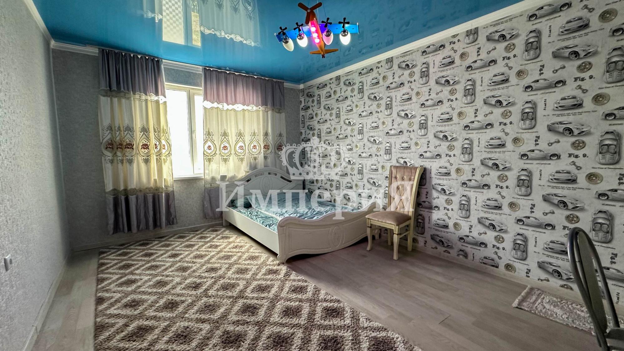 7-комнантный квартира, 220.0 м²,Абая за 40 000 000