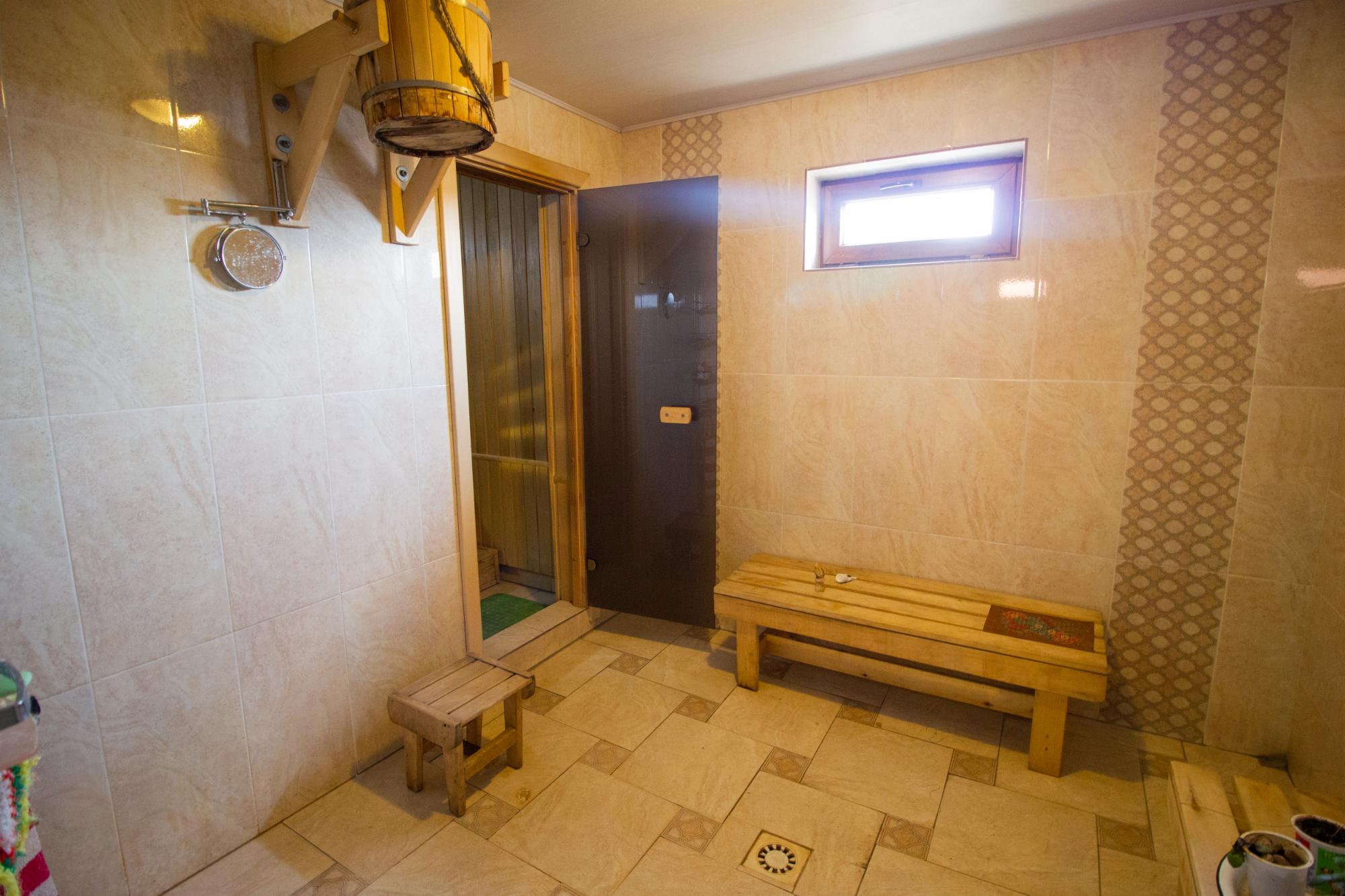 8-комнантный квартира, 267.0 м²,Баян батыра за 64 000 000