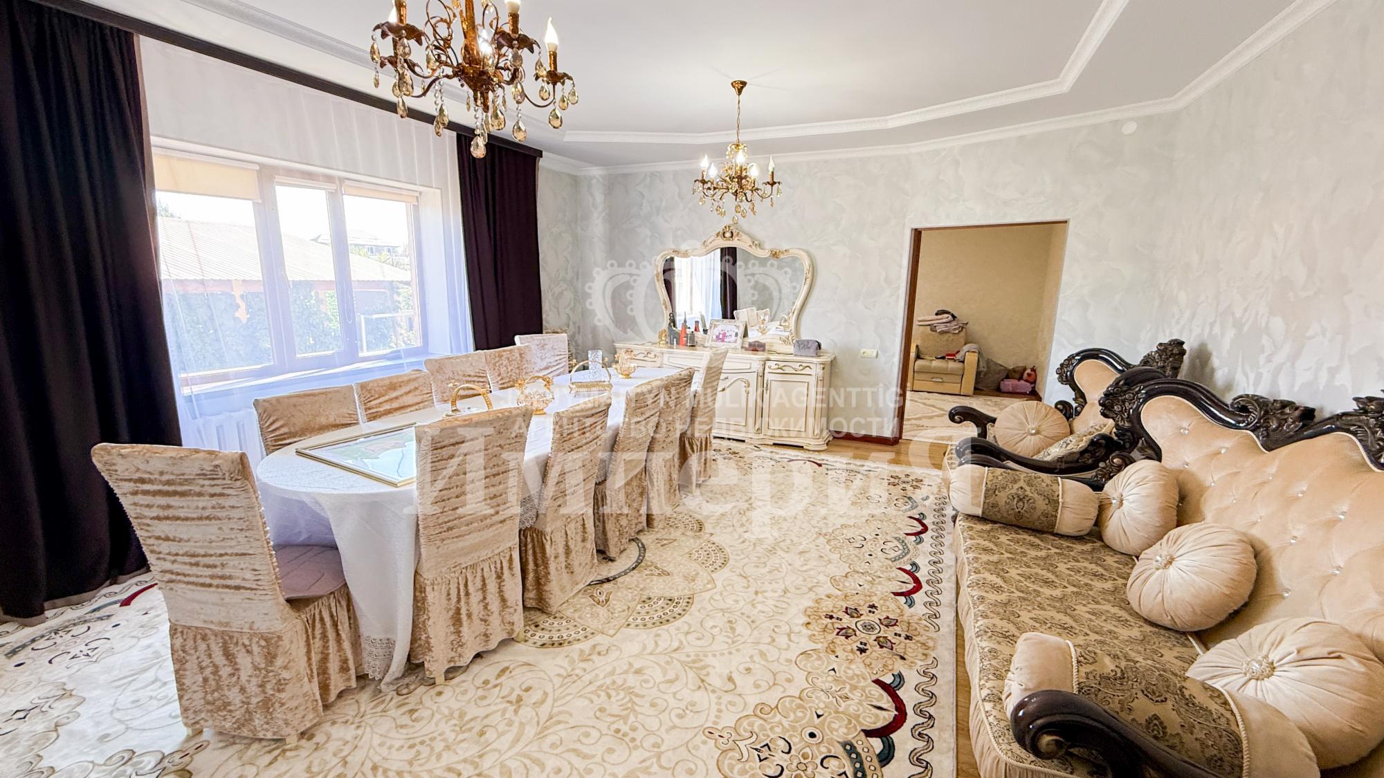 6-комнантный квартира, 239.0 м²,Новый переулок за 70 000 000