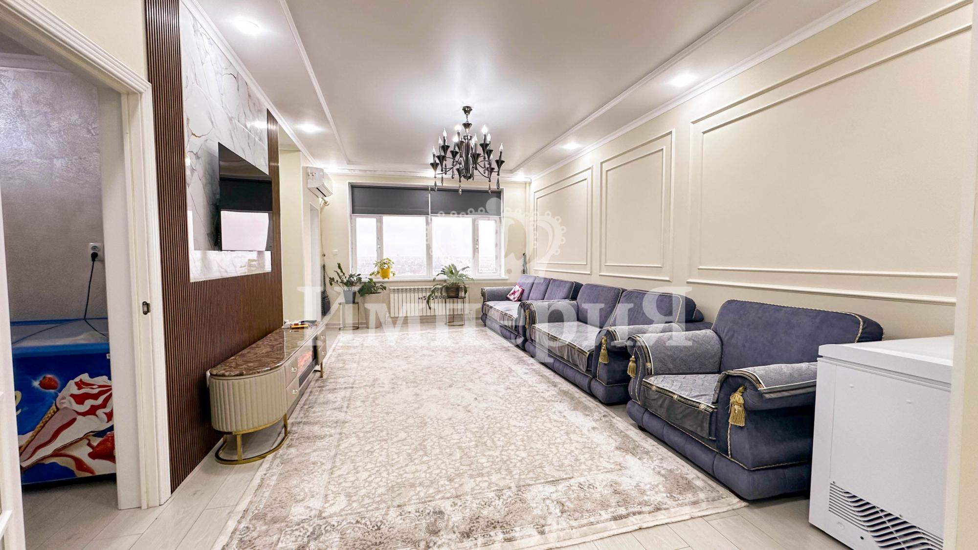 5-комнантная квартира, 176.0 м²,Назарбаева за 51 000 000