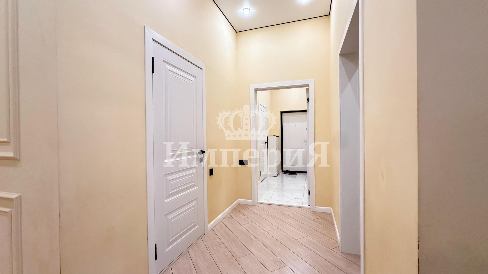 6-комнантный квартира, 180.0 м²,Избасарова за 67 000 000