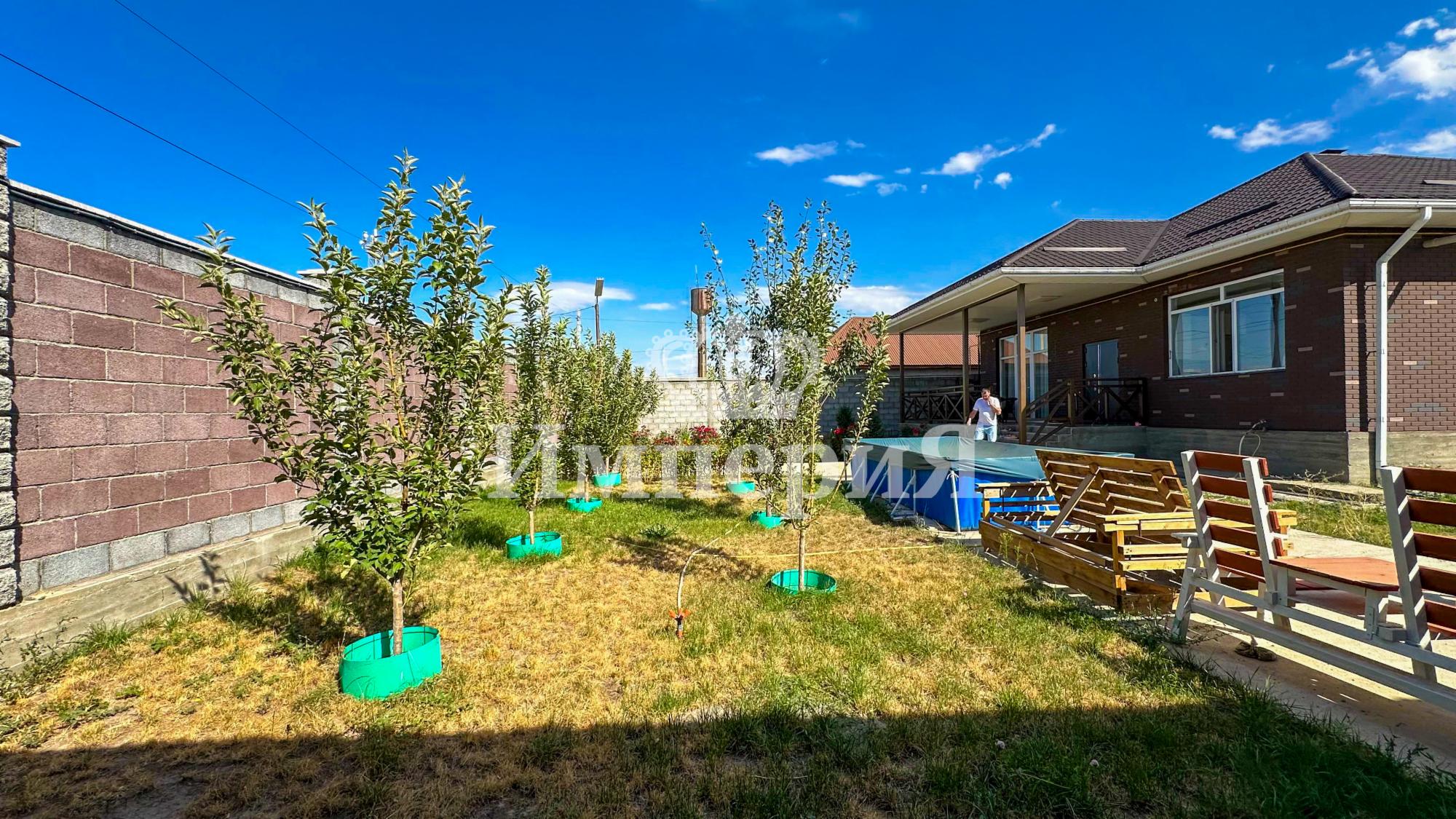 4-комнантный квартира, 144.0 м²,Абая за 47 500 000