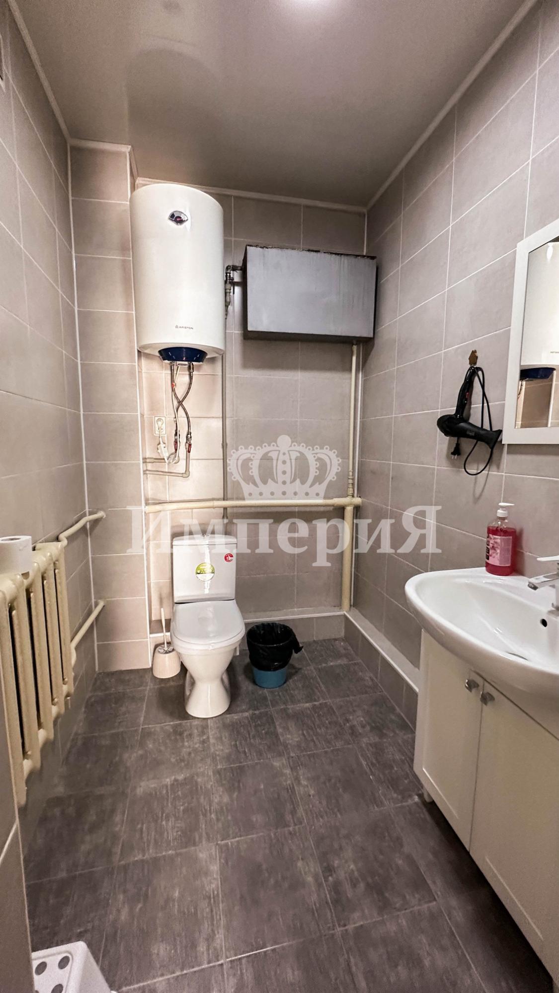 7-комнантный квартира, 230.0 м²,Садыкова за 40 000 000