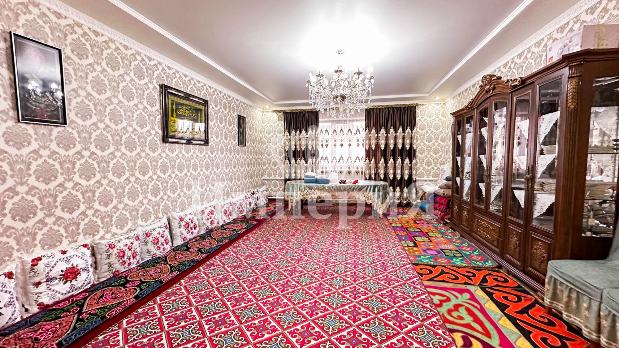 5-комнантный квартира, 192.0 м²,Салтанат за 60 000 000