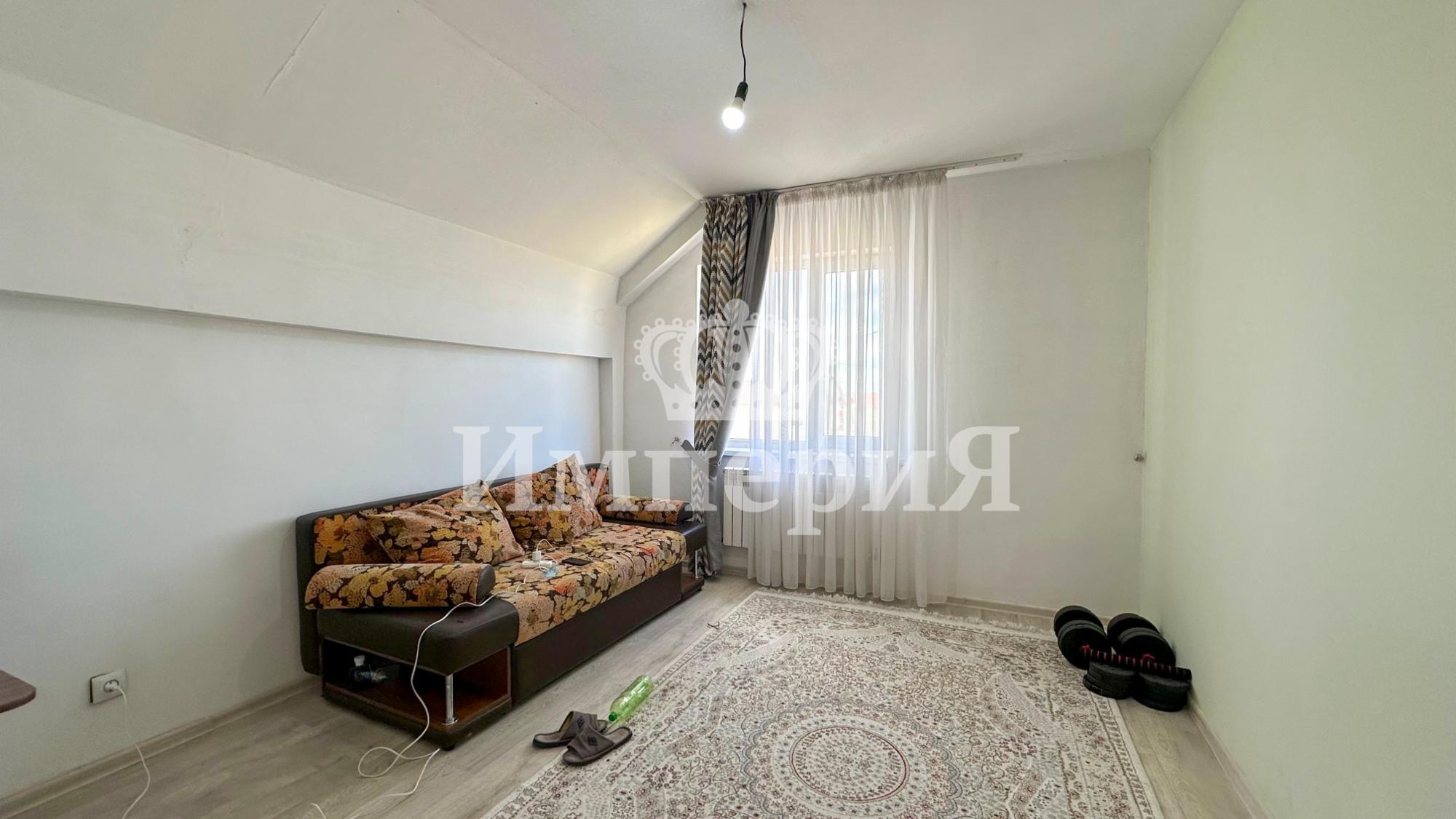 4-комнантный квартира, 145.0 м²,Абая за 30 000 000