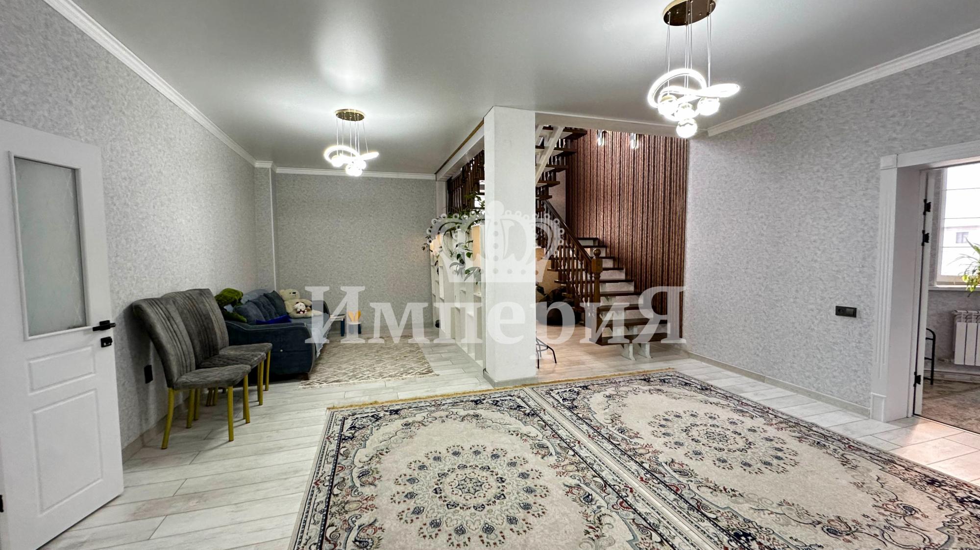 6-комнантный квартира, 310.0 м²,Айтыкова за 135 000 000
