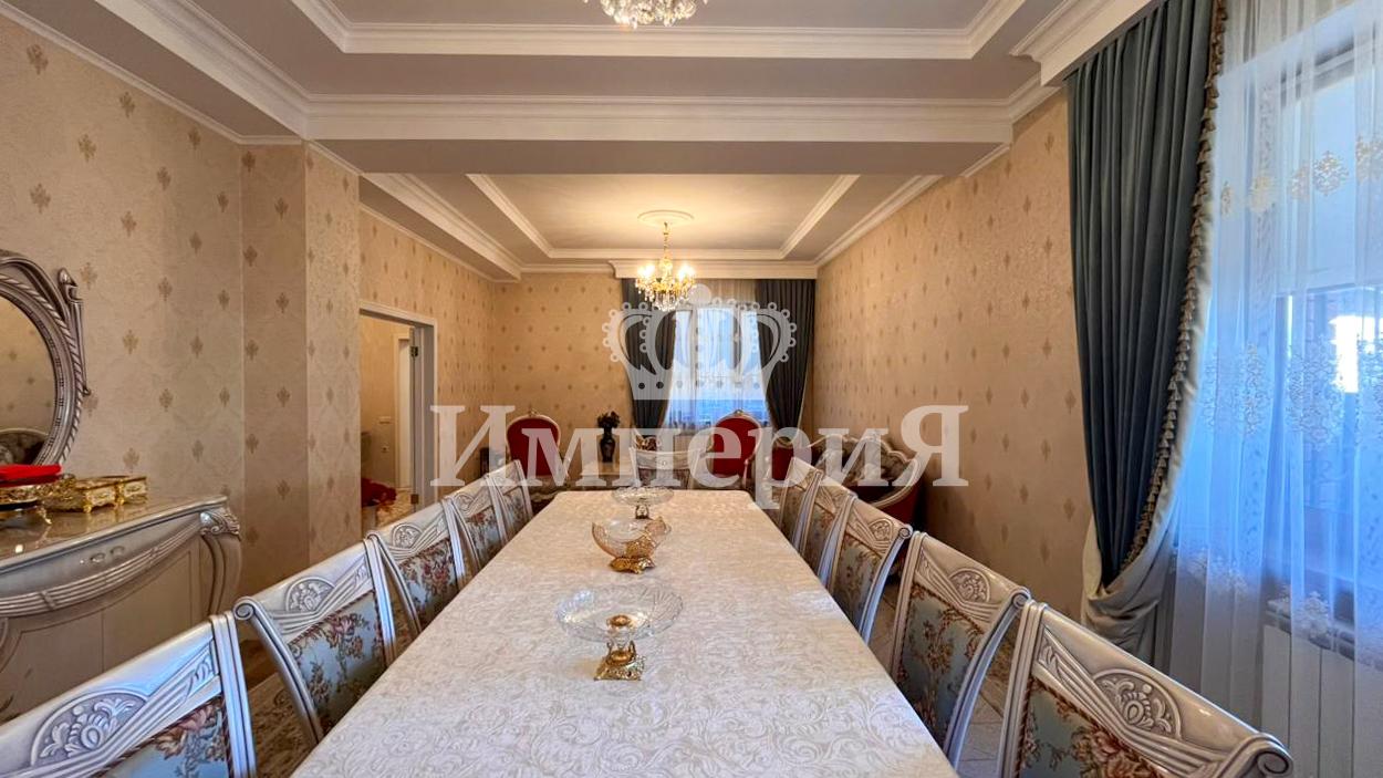 5-комнантный квартира, 168.0 м²,Казыбаева за 70 000 000