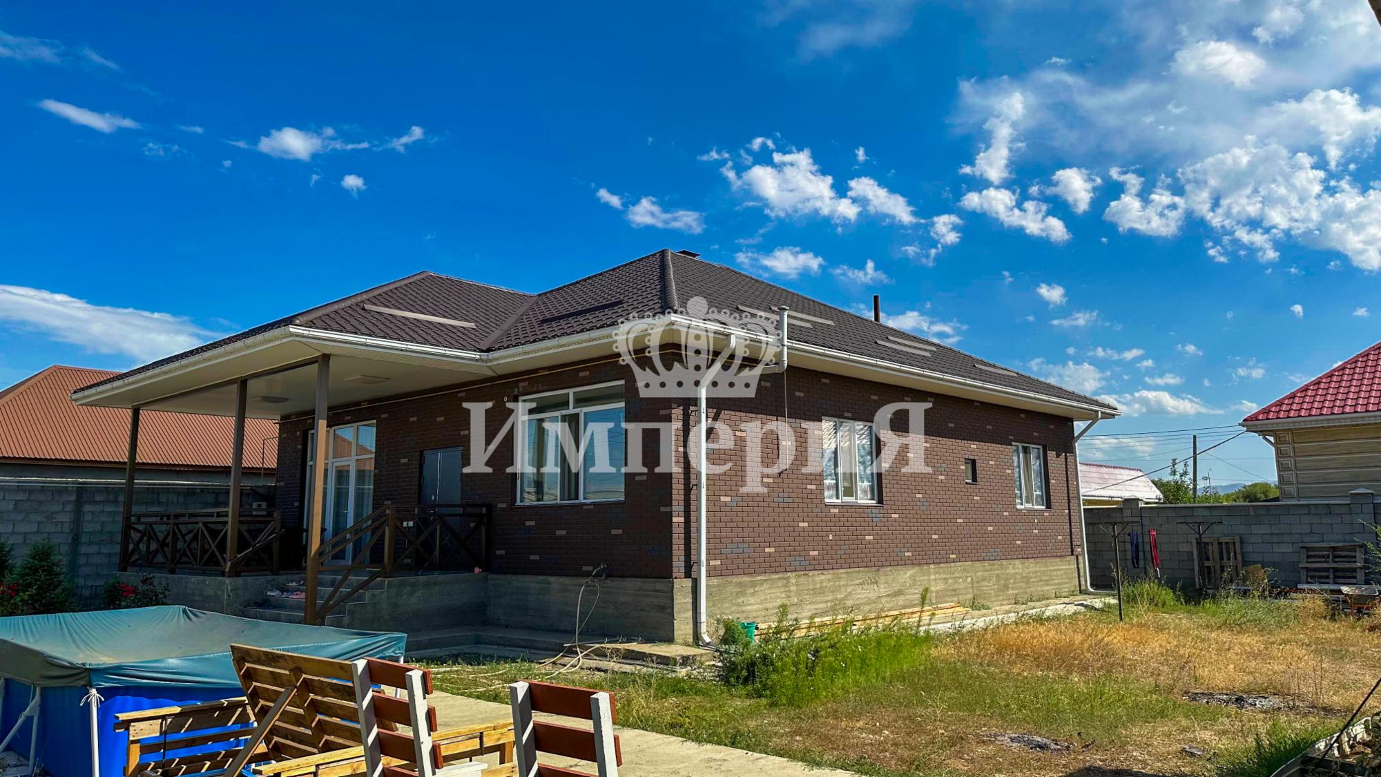 4-комнантный квартира, 144.0 м²,Абая за 47 500 000