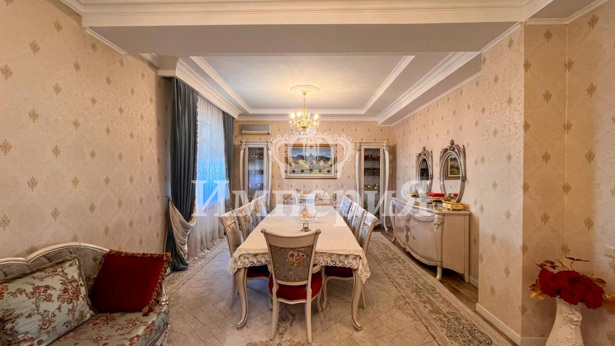 5-комнантный квартира, 168.0 м²,Казыбаева за 70 000 000