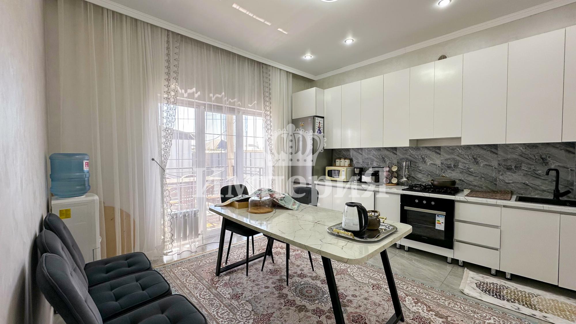 4-комнантный квартира, 104.0 м²,Биржан Сал за 50 000 000