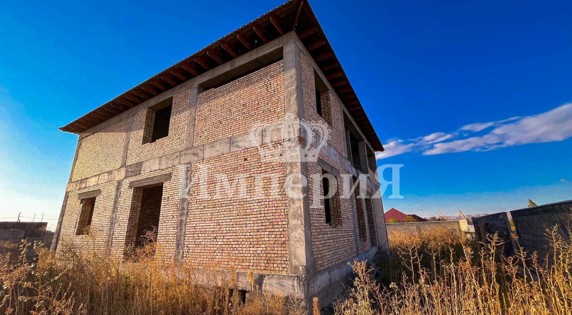 8-комнантный квартира, 470.0 м²,Абая за 58 000 000