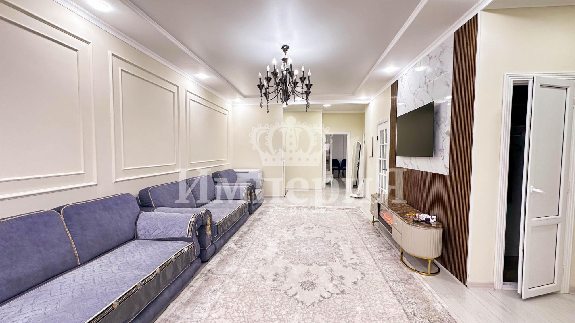 5-комнантная квартира, 176.0 м²,Назарбаева за 51 000 000