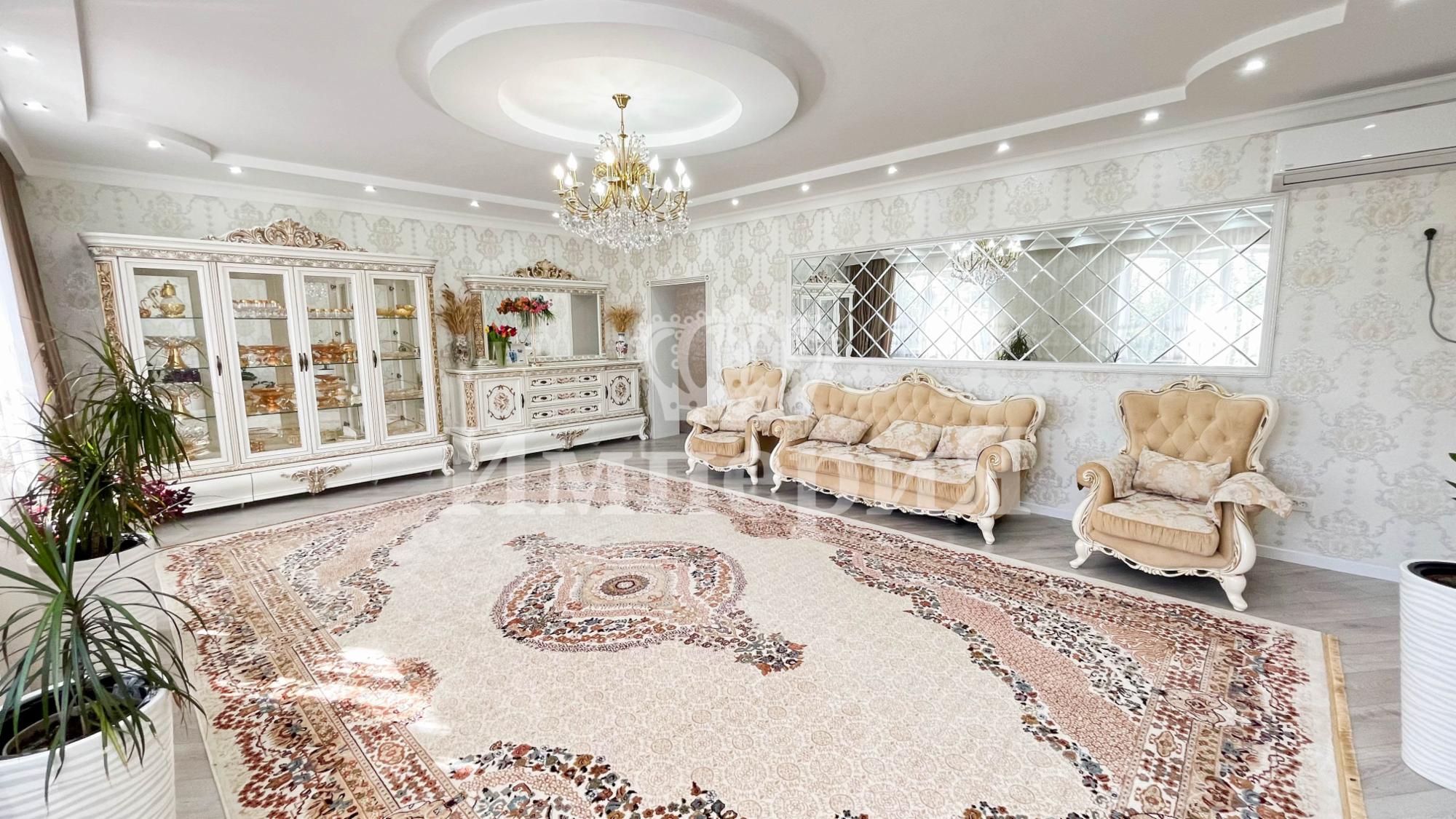 7-комнантный квартира, 263.0 м²,Жибек жолы за 75 000 000