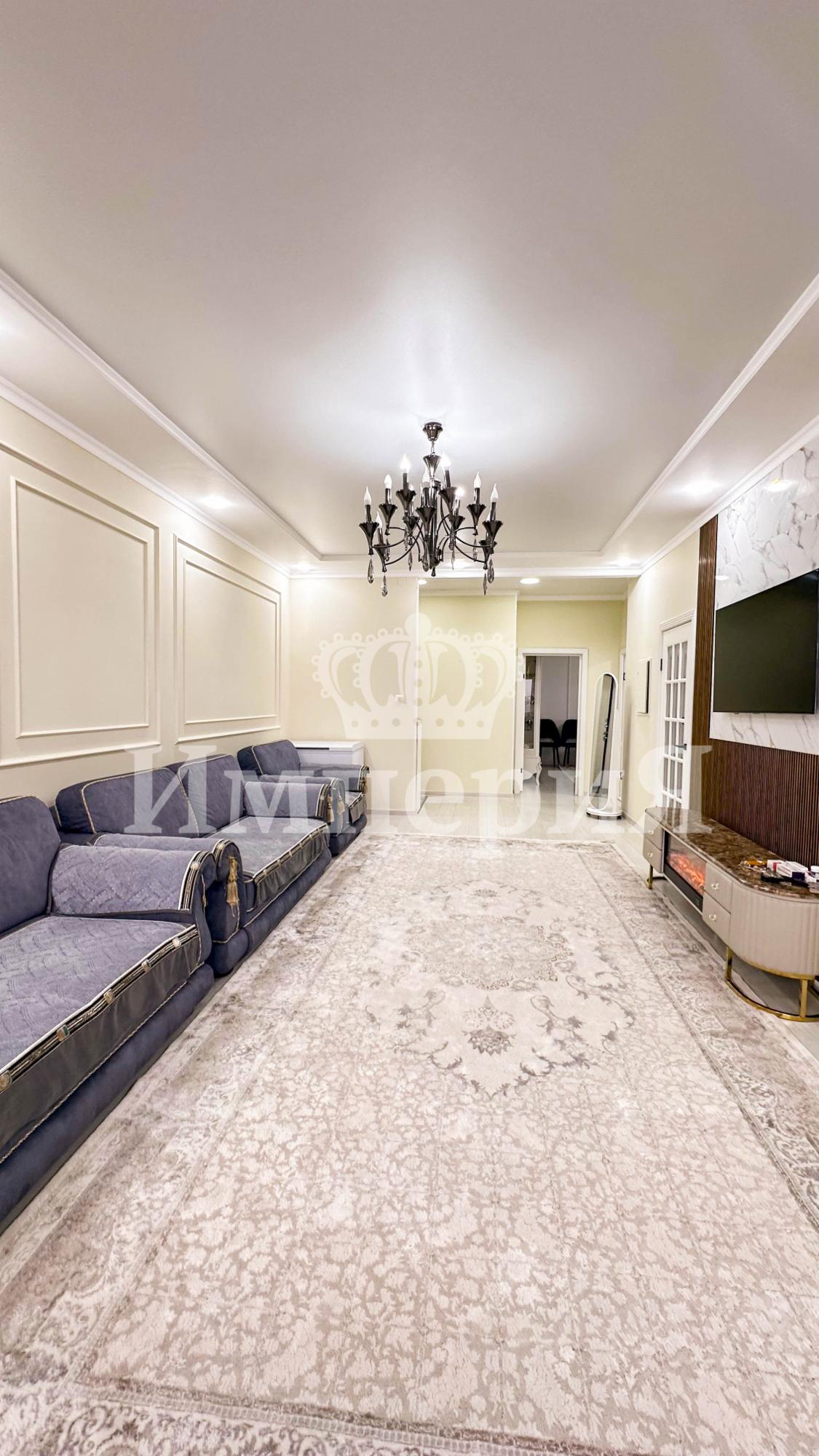 5-комнантная квартира, 176.0 м²,Назарбаева за 51 000 000