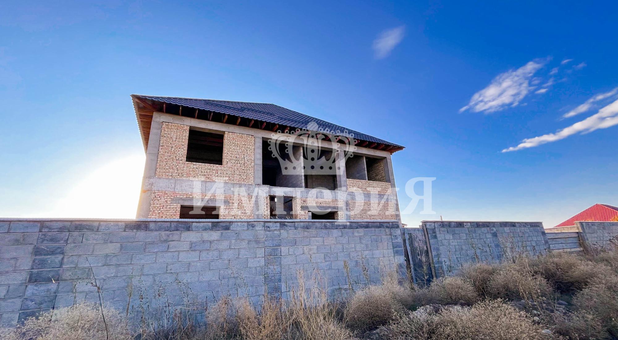 8-комнантный квартира, 470.0 м²,Абая за 58 000 000