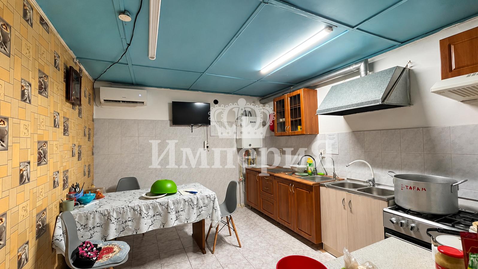 15-комнантный квартира, 266.0 м²,Калиева за 90 000 000