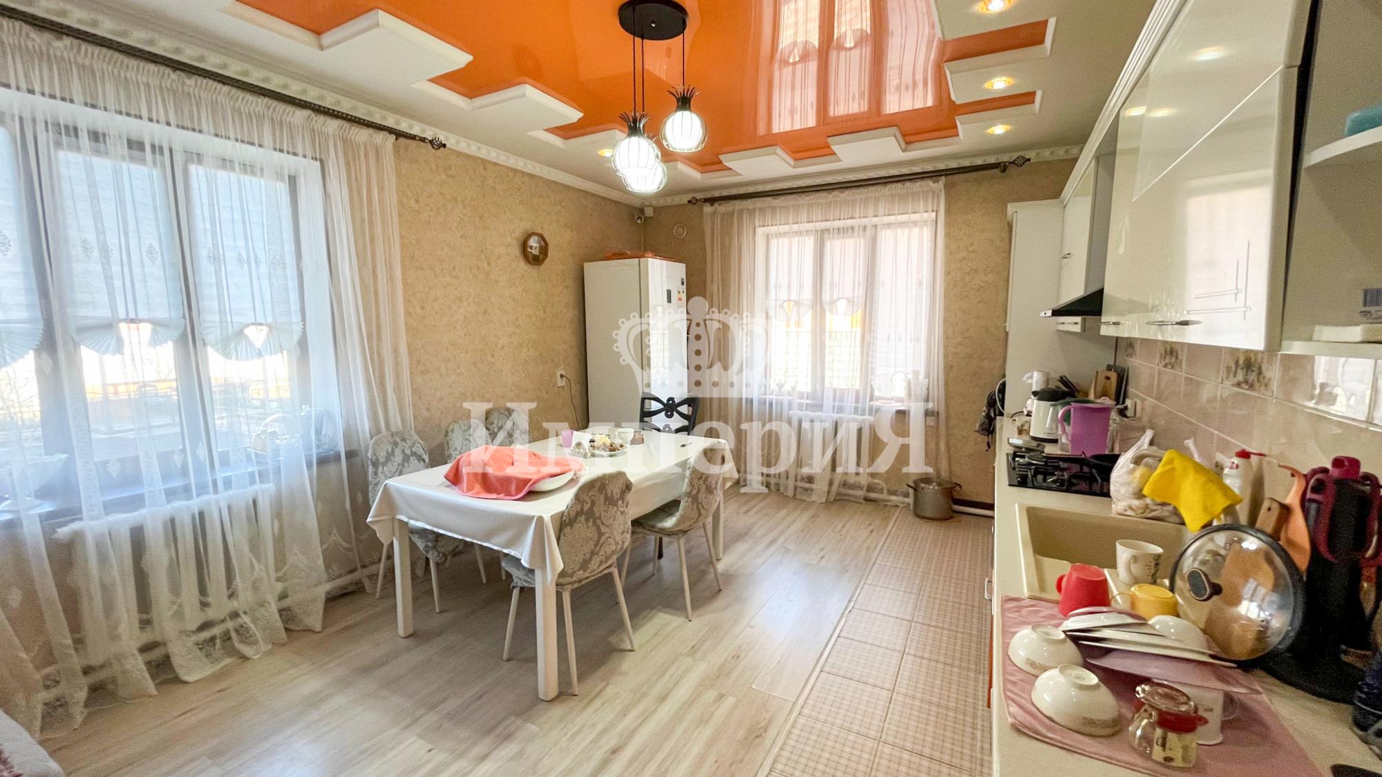 7-комнантный квартира, 293.1 м²,Есенберлина за 120 000 000