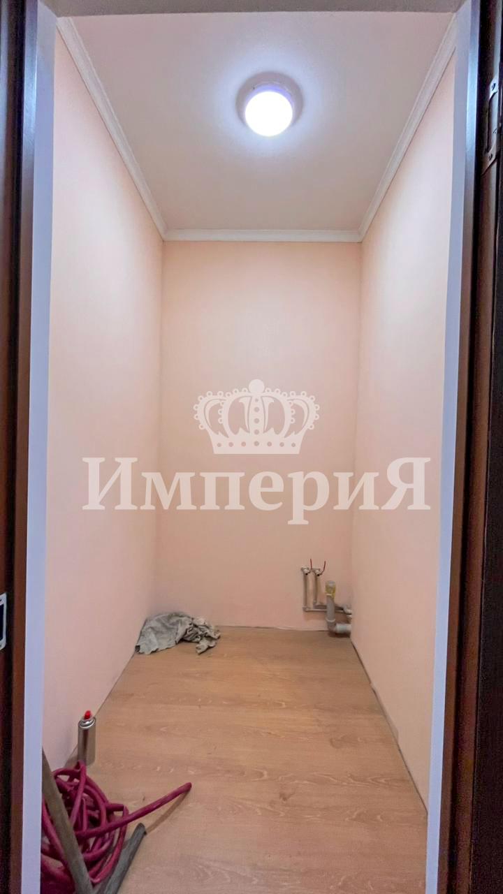 6-комнантный квартира, 540.0 м²,Кадыржанова за 160 000 000