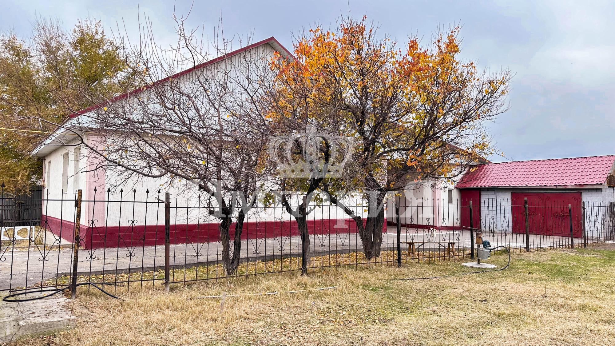 5-комнантный квартира, 126.0 м²,Карасай Батыра за 25 000 000