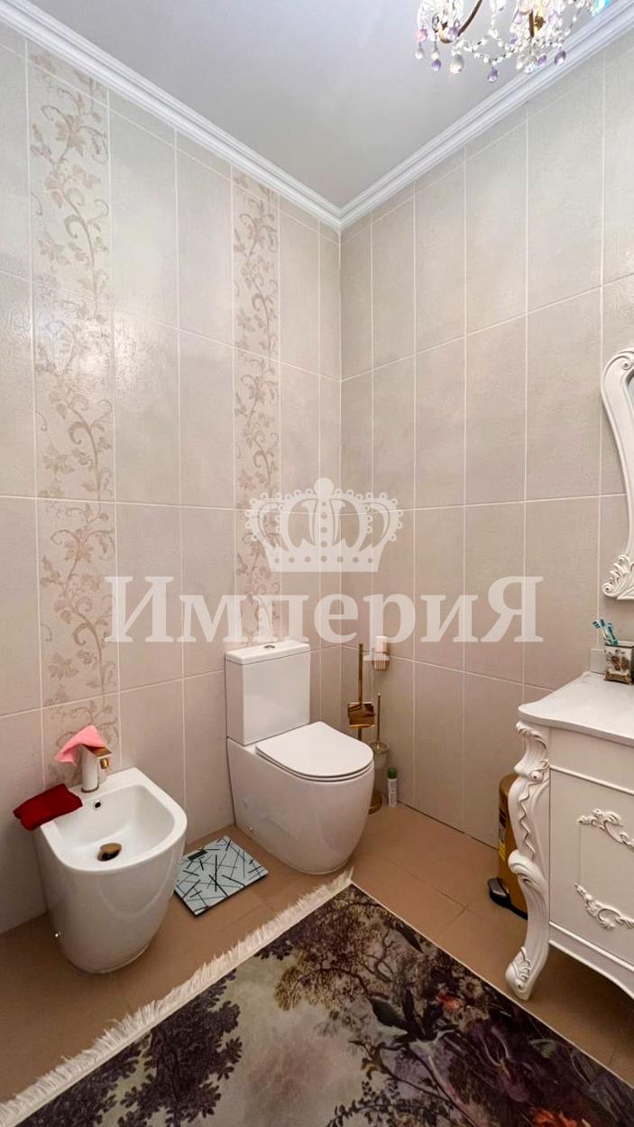 5-комнантный квартира, 168.0 м²,Казыбаева за 70 000 000