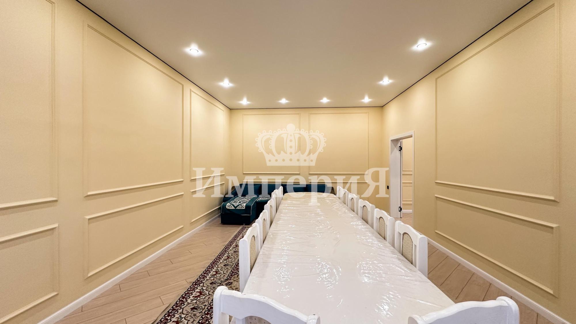 6-комнантный квартира, 180.0 м²,Избасарова за 67 000 000