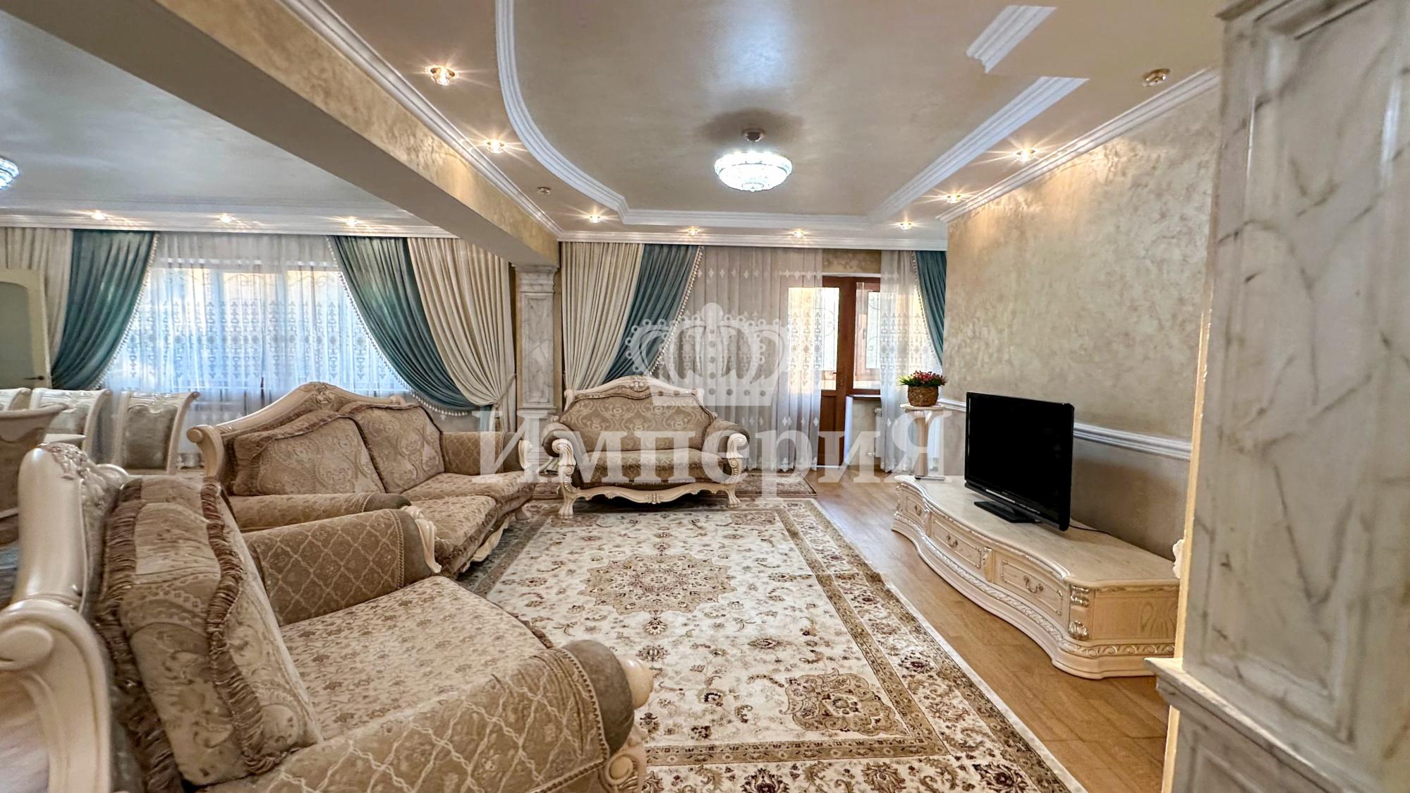 5-комнантная квартира, 180.0 м²,Каратал за 80 000 000