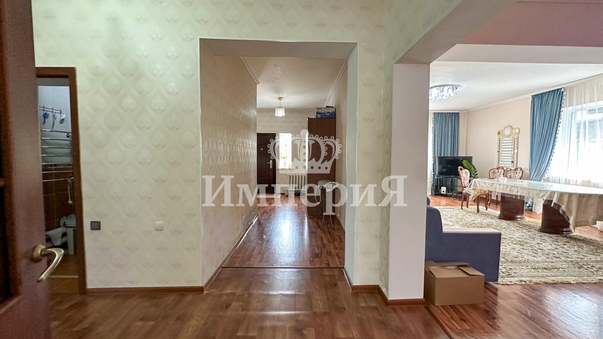 3-комнантный квартира, 165.0 м²,Кадыржанова за 60 000 000