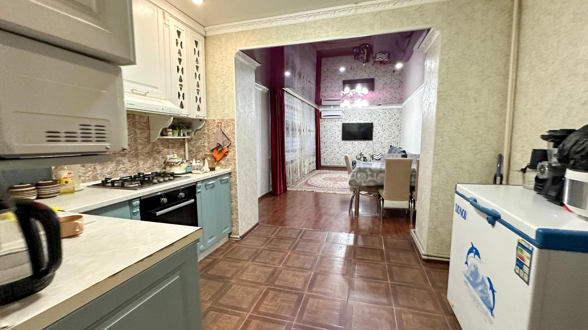 4-комнантная квартира, 91.0 м²,4 мкр за 32 300 000