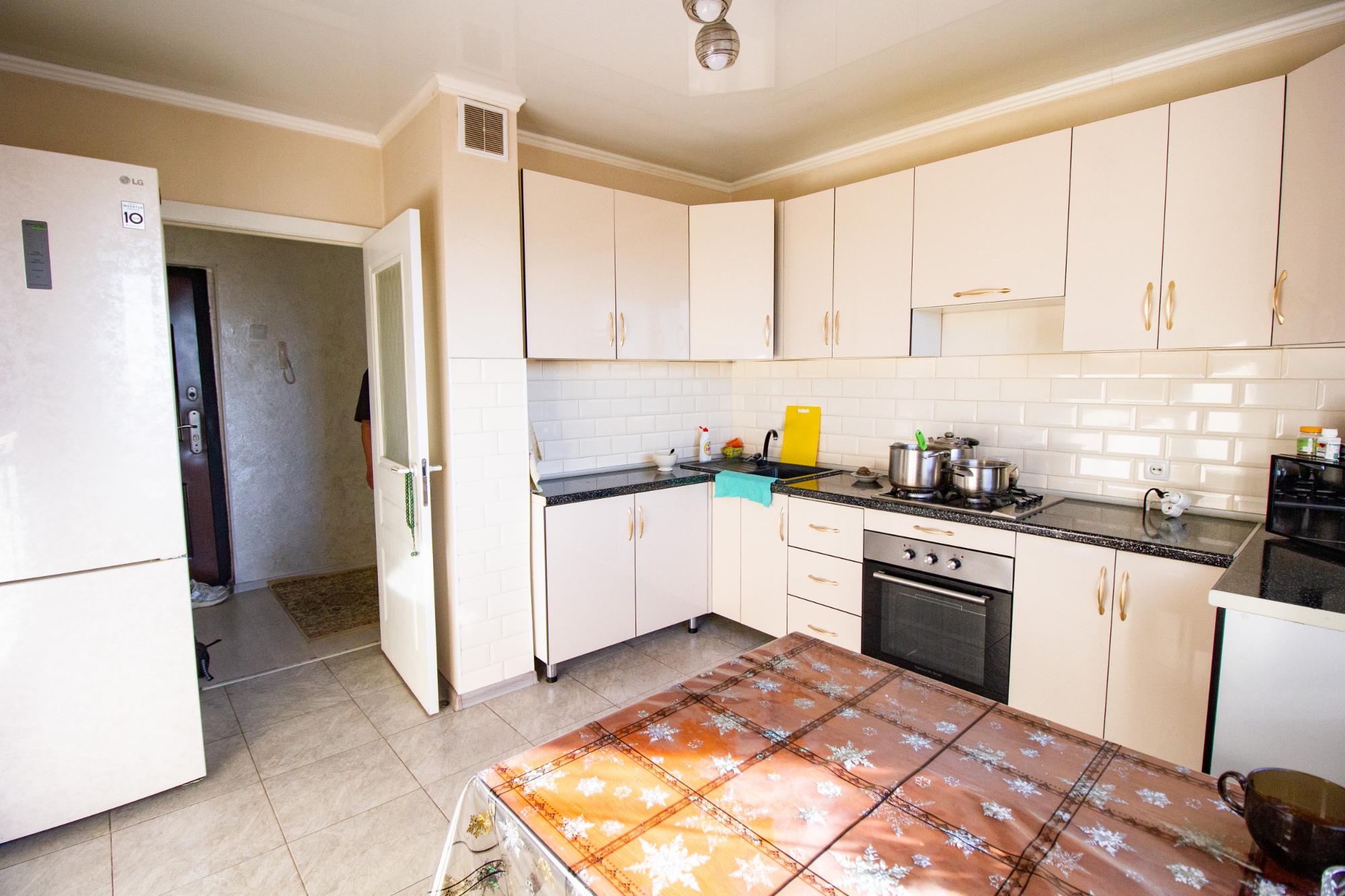 5-комнантная квартира, 107.0 м²,3 мкр за 33 000 000