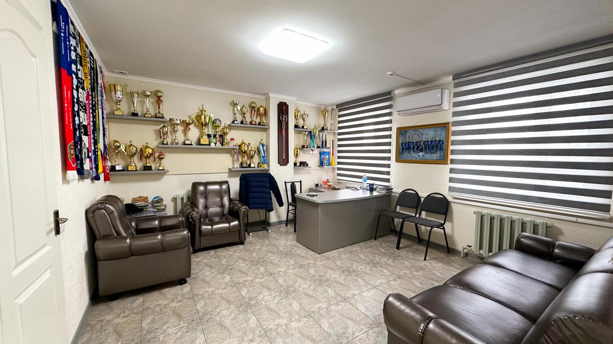 8-комнантный квартира, 212.6 м²,Ескельды Би за 79 000 000