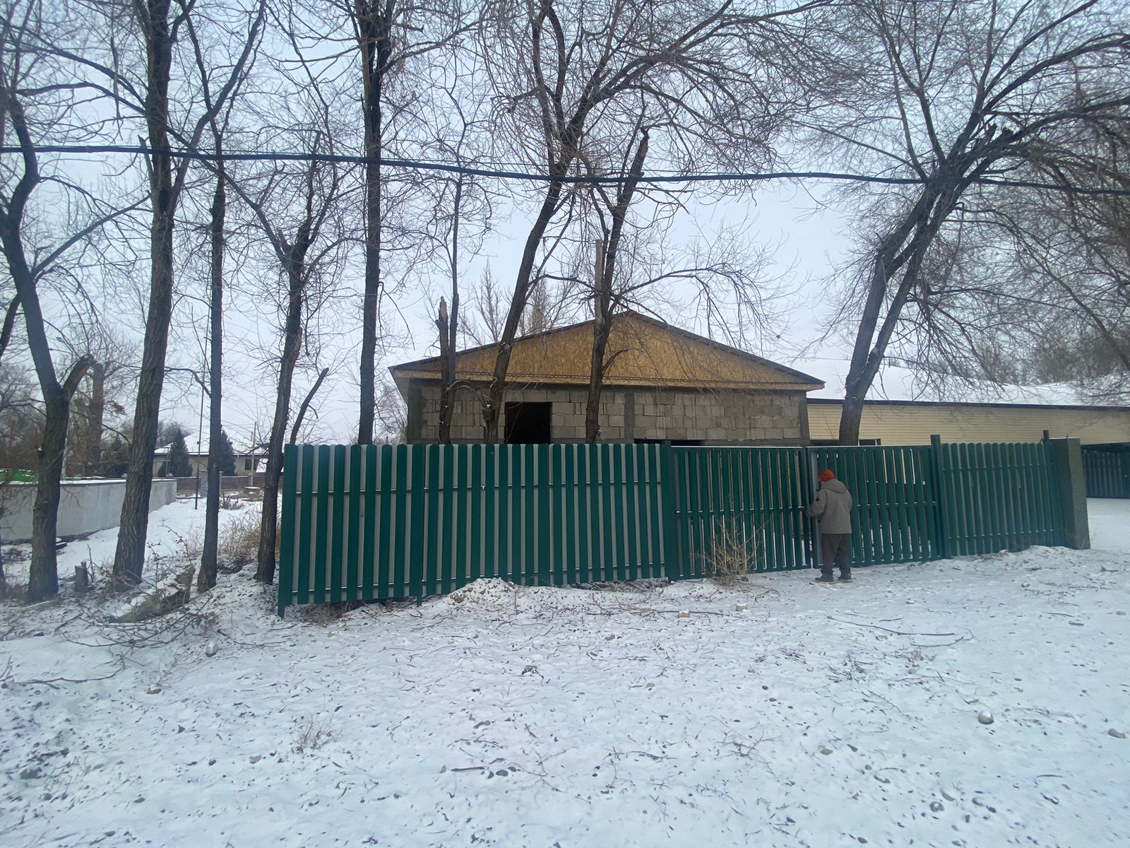 5-комнантный квартира, 306.0 м²,Абая за 30 000 000