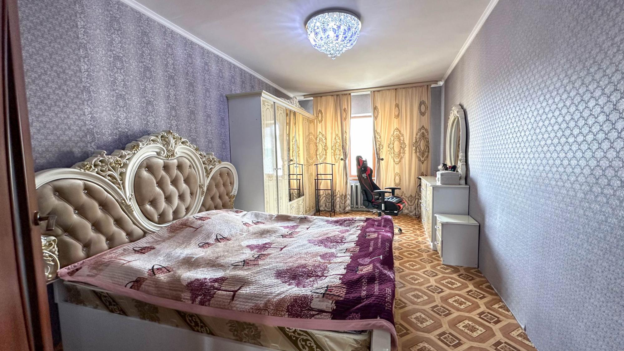 9-комнантный квартира, 300.0 м²,Алмалыбак за 87 000 000