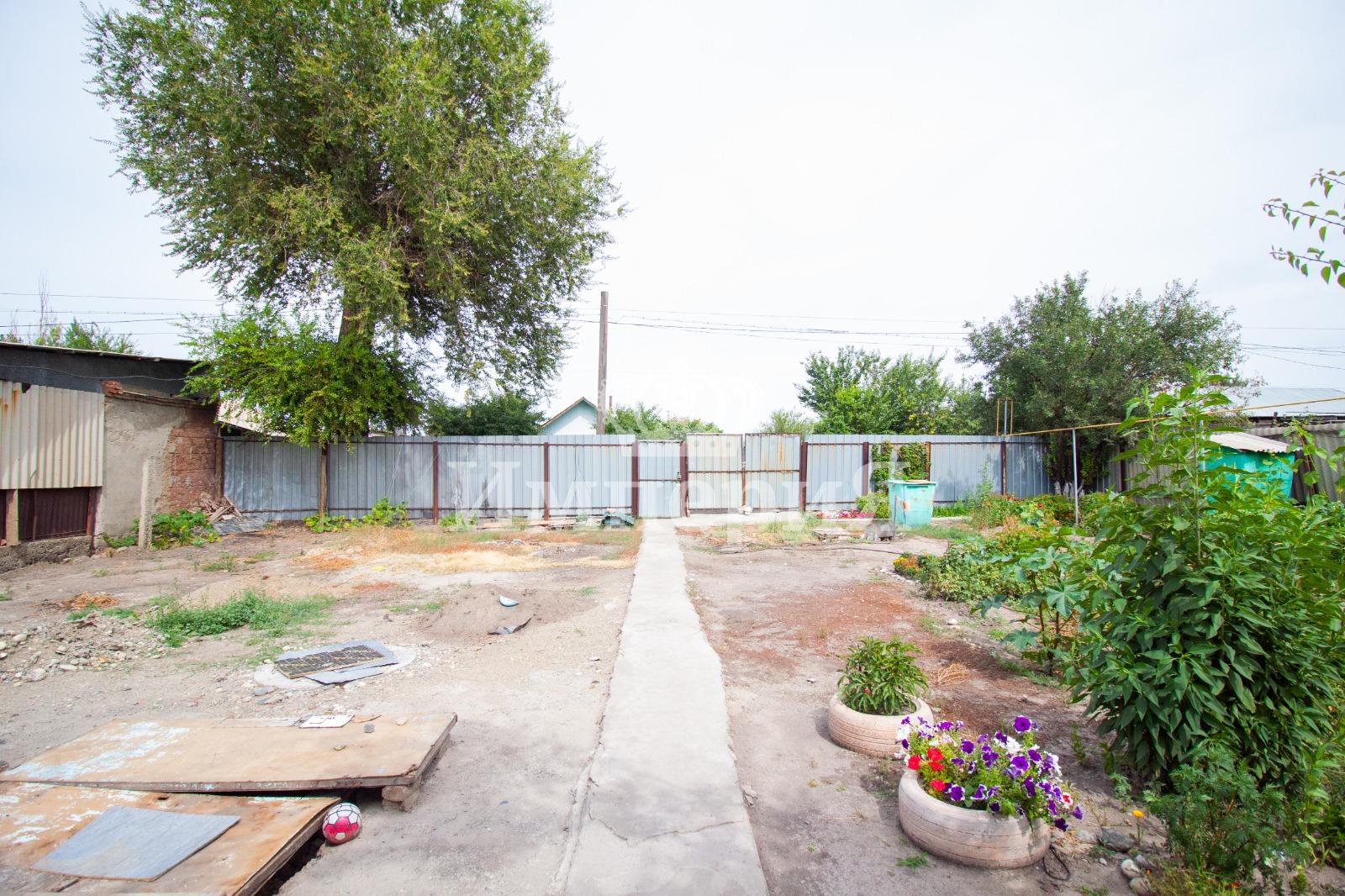 4-комнантный квартира, 58.0 м²,Курманова за 16 000 000