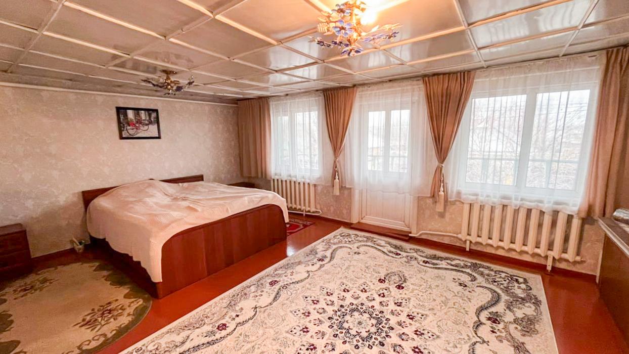 6-комнантный квартира, 120.0 м²,Берликожанова за 26 000 000