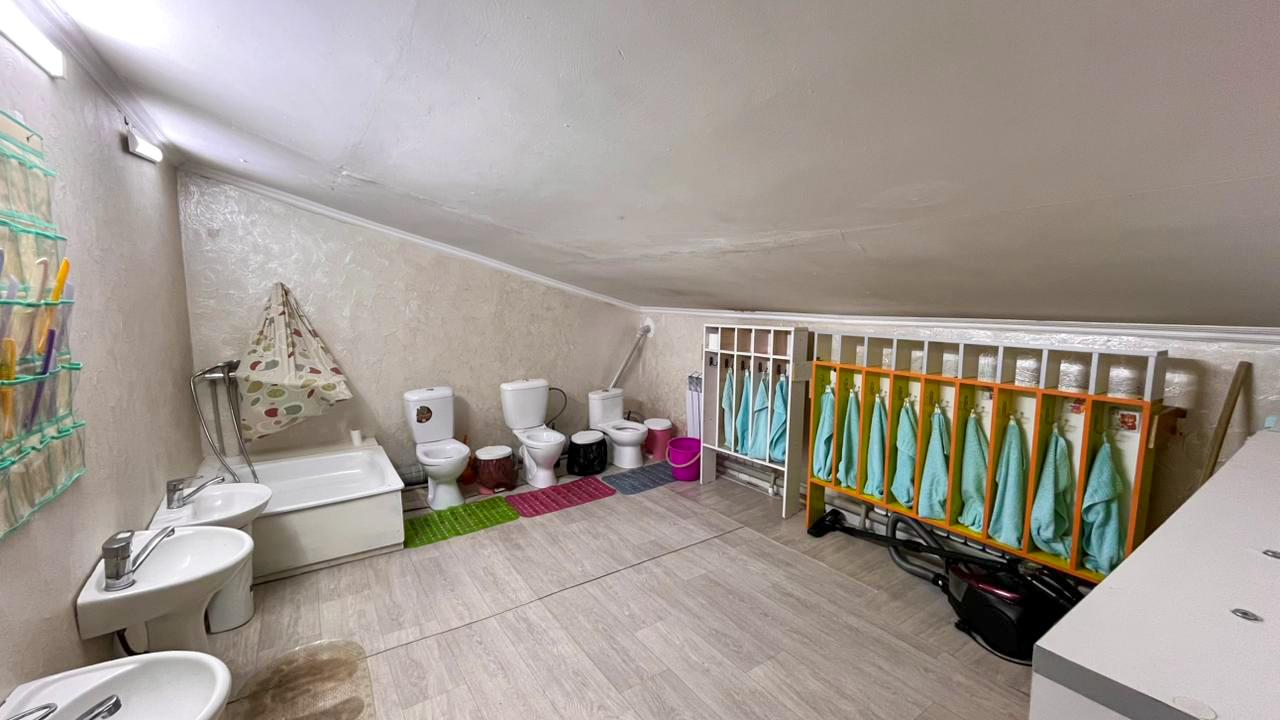 8-комнантный квартира, 311.0 м²,Жазиралы за 75 000 000