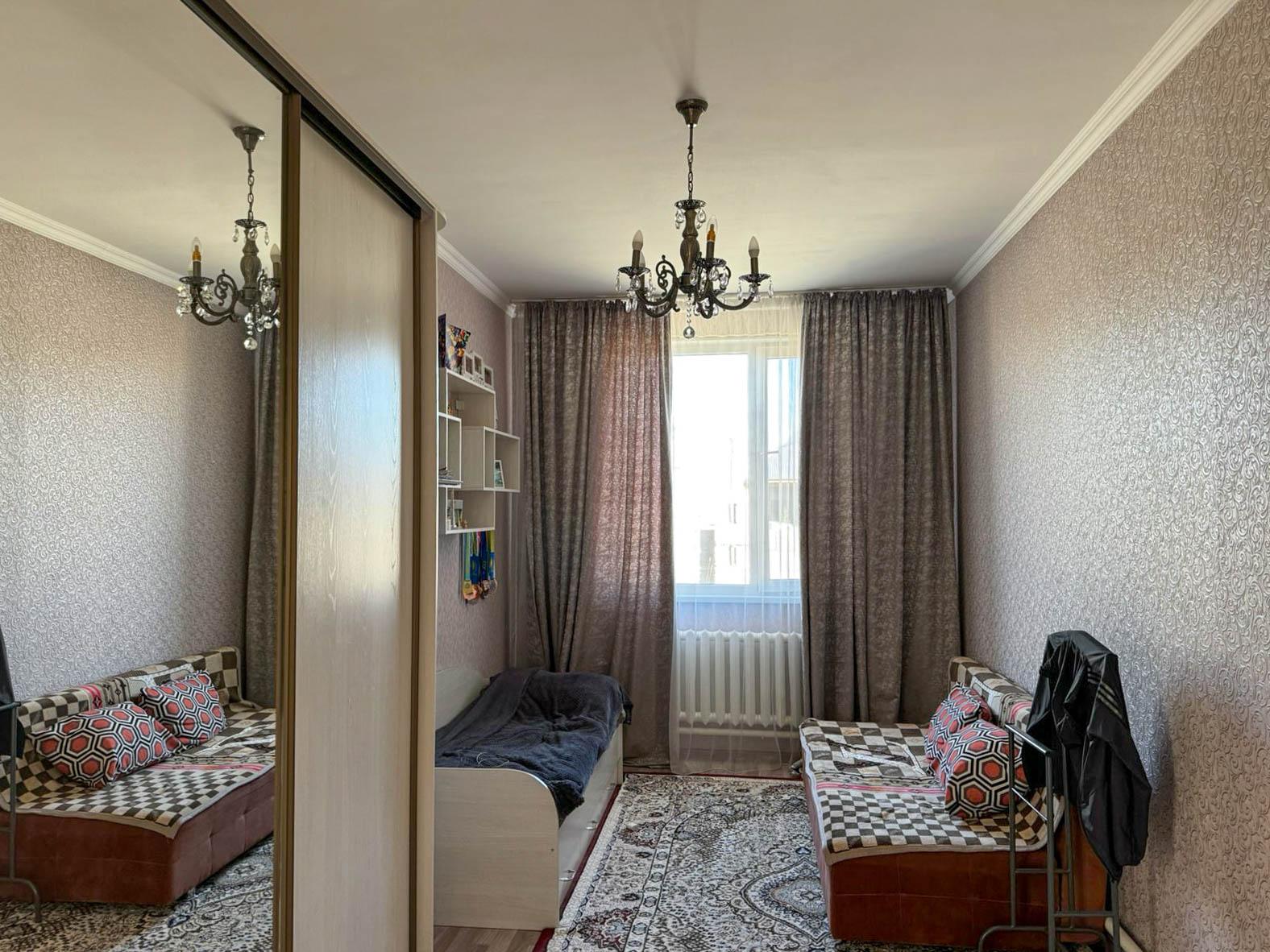 5-комнантный квартира, 170.0 м²,Абубакирова за 28 000 000