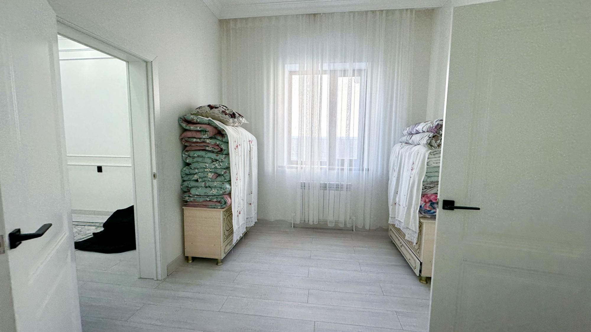 6-комнантный квартира, 200.8 м²,Еркин за 51 000 000