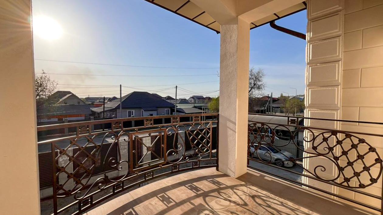 6-комнантный квартира, 236.0 м²,Ак бастау за 120 000 000