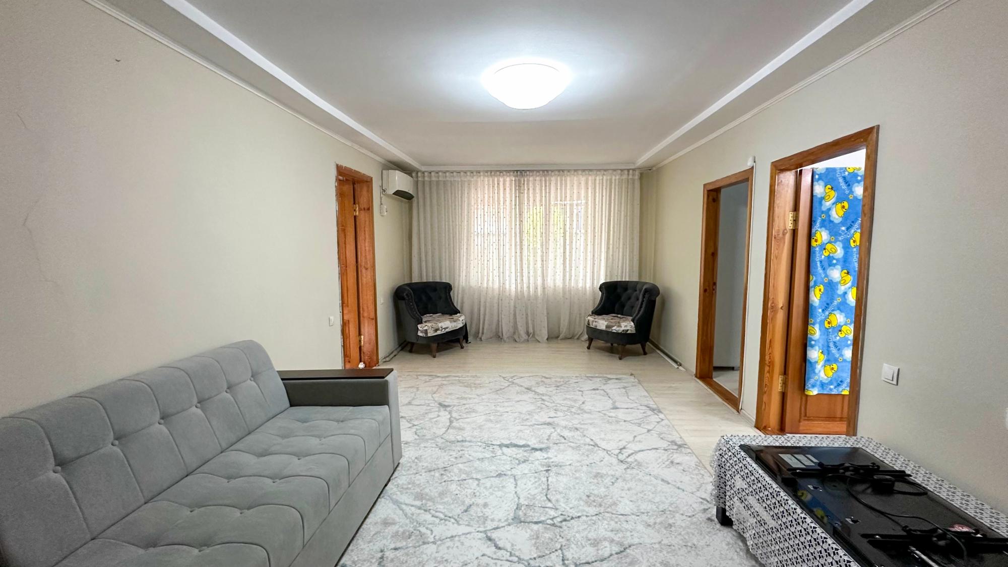 4-комнантный квартира, 140.0 м²,Аксуйская за 50 000 000