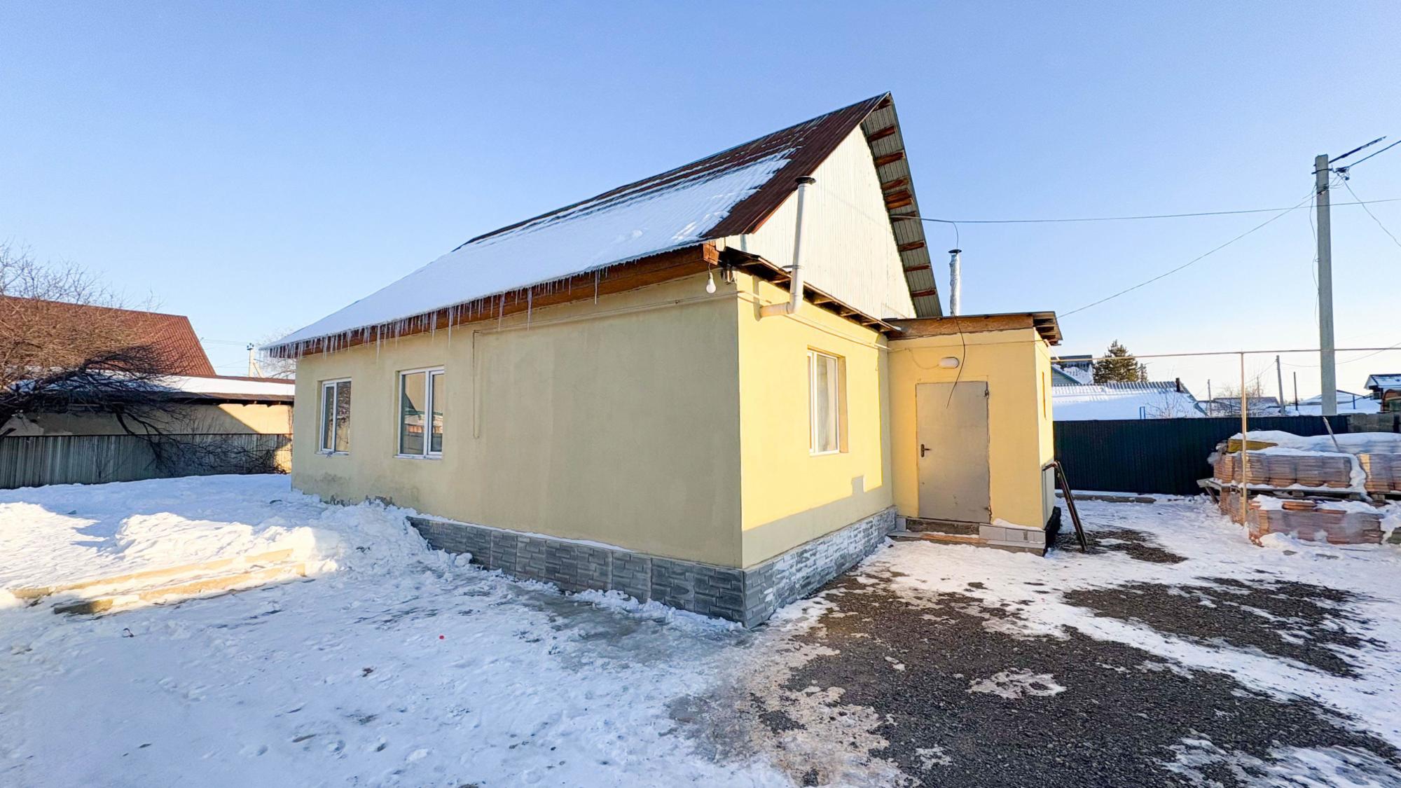 3-комнантный квартира, 64.0 м²,Кожамиярова за 17 500 000