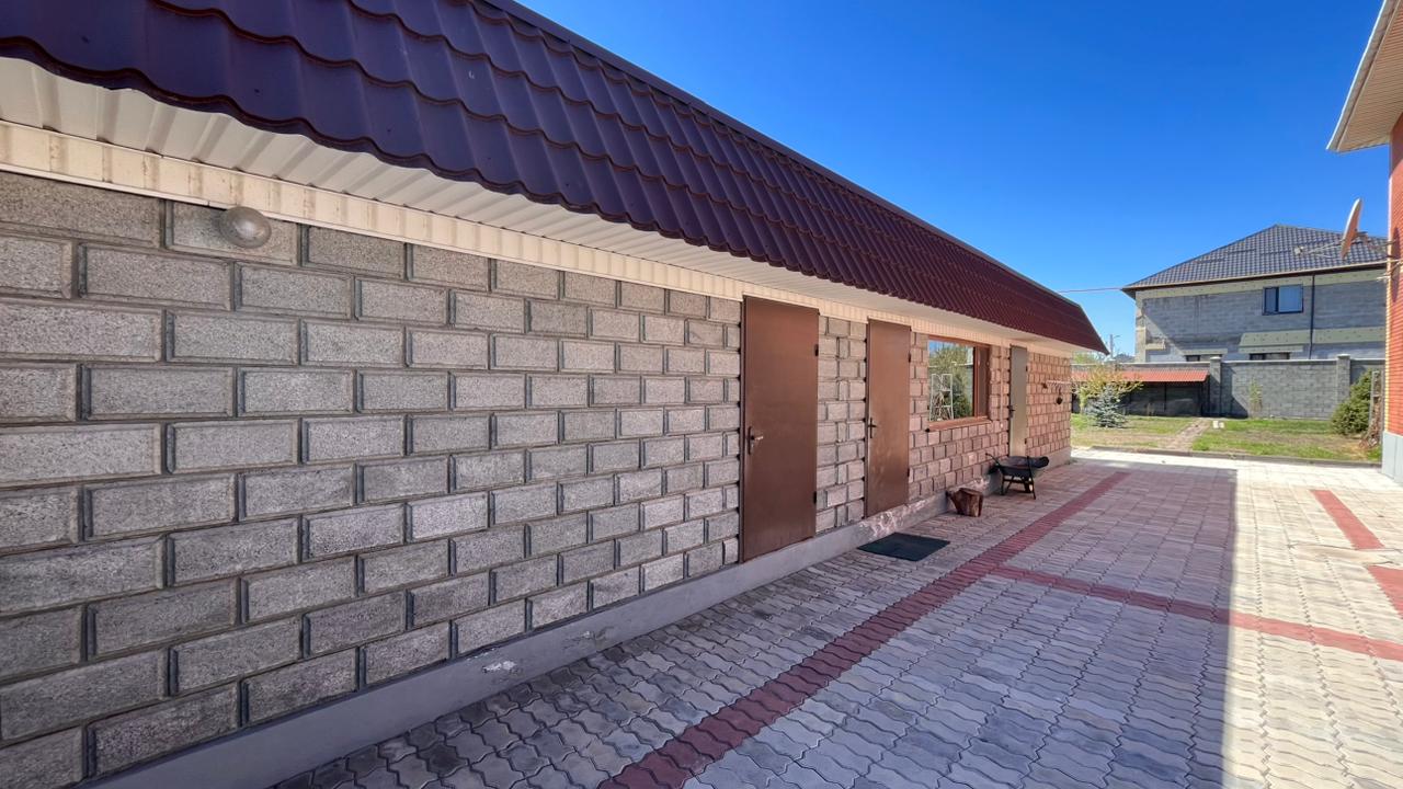 5-комнантный квартира, 180.0 м²,Калиева за 95 000 000