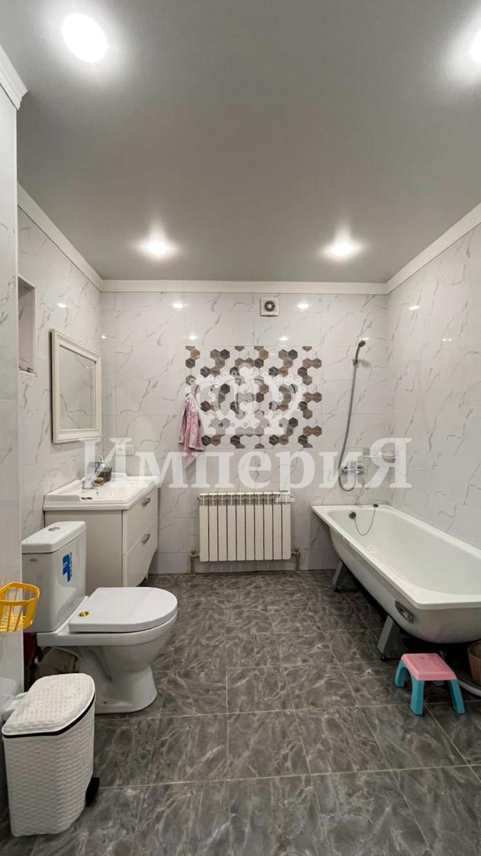 6-комнантный квартира, 216.0 м²,Болашак за 60 000 000