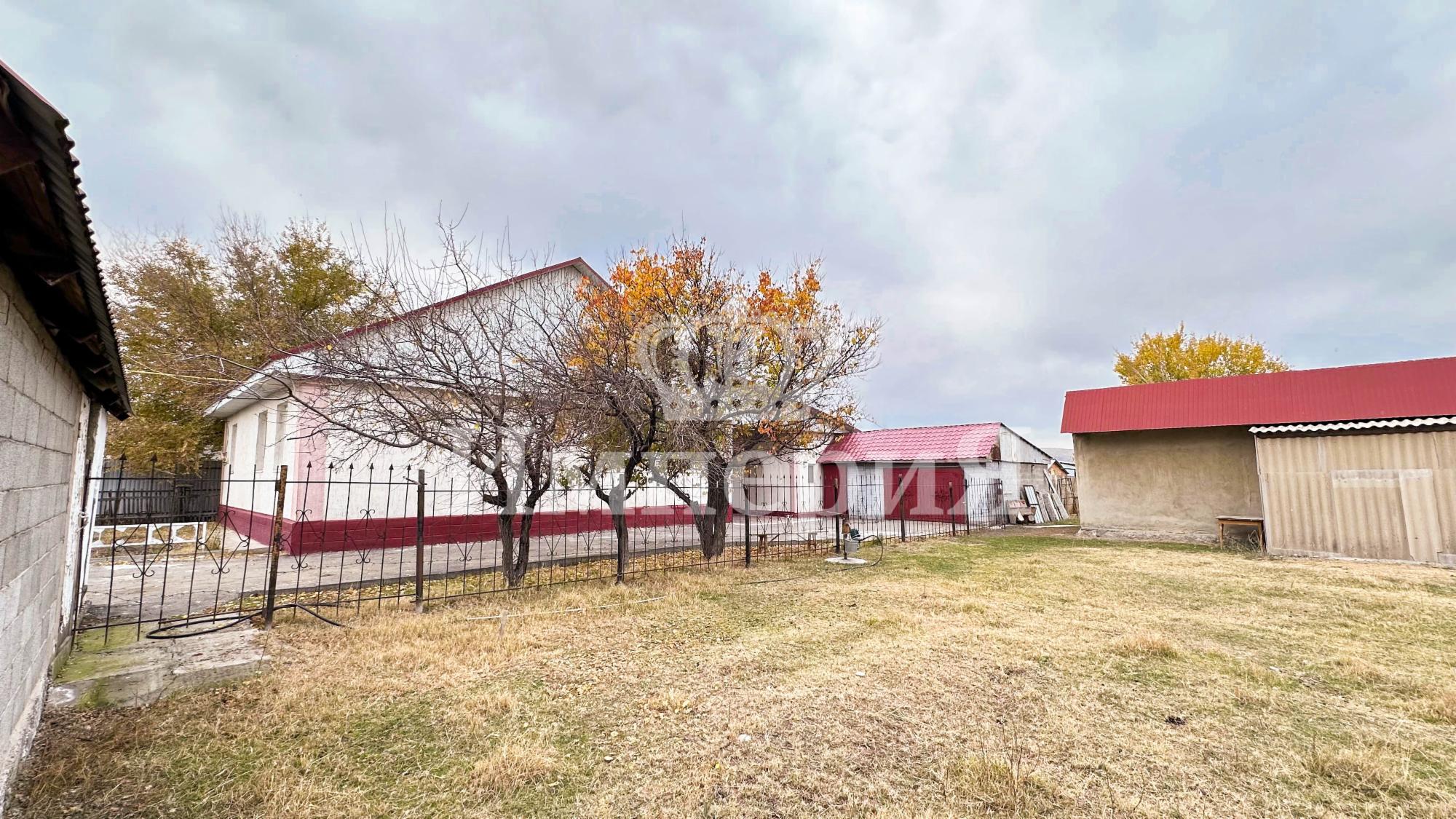 5-комнантный квартира, 126.0 м²,Карасай Батыра за 25 000 000