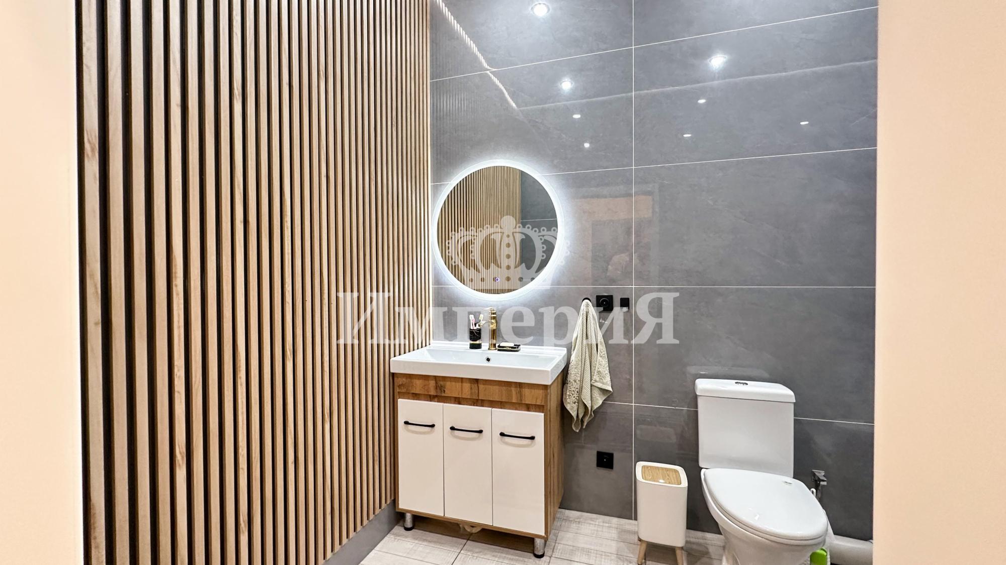 6-комнантный квартира, 180.0 м²,Избасарова за 67 000 000