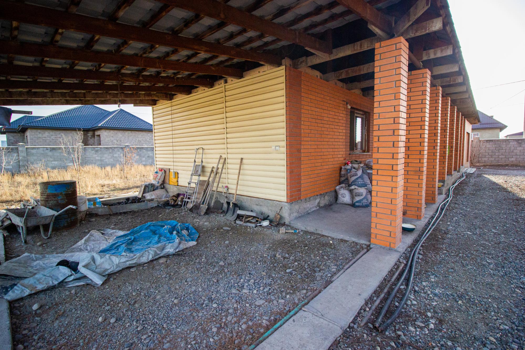 8-комнантный квартира, 267.0 м²,Баян батыра за 64 000 000