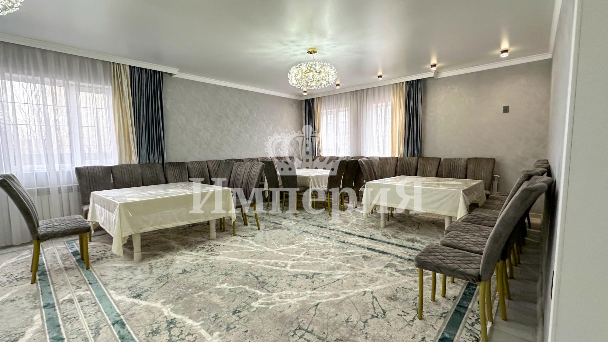 6-комнантный квартира, 310.0 м²,Айтыкова за 135 000 000