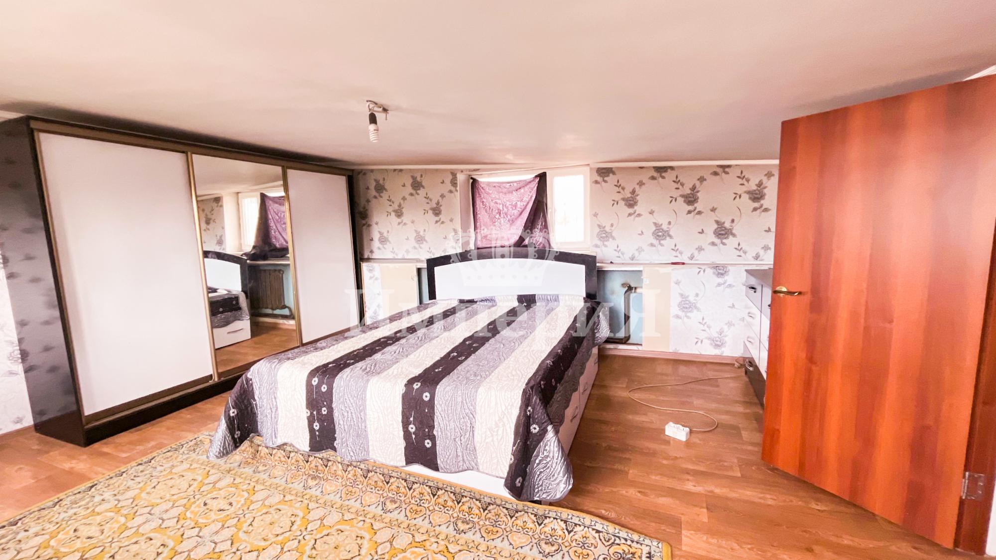 8-комнантный квартира, 270.0 м²,Циалковского за 32 000 000